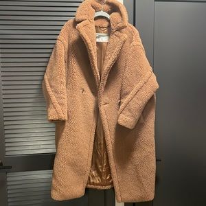 Brand new max Mara teddy icon coat